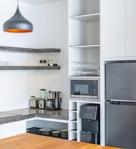 Loft Ludo 10 - Minimalist 1-bdr Luxury Loft In Great Location! Villa Canggu