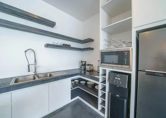 Loft Ludo 10 - Minimalist 1-bdr Luxury Loft In Great Location!