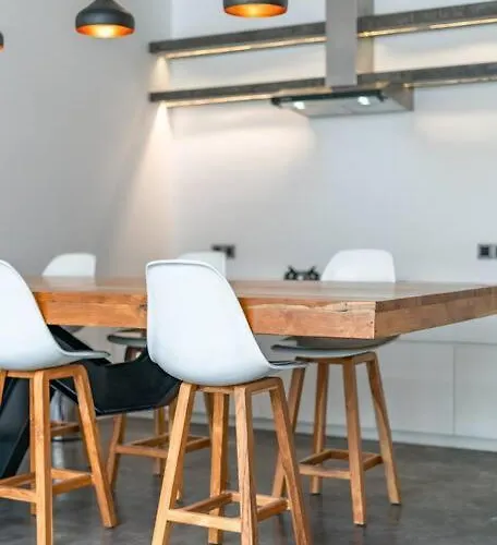 Loft Ludo 10 - Minimalist 1-bdr Luxury Loft In Great Location! * Canggu