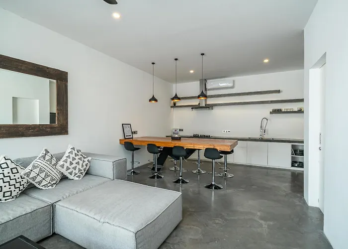 Loft Ludo 10 - Minimalist 1-bdr Luxury Loft In Great Location!